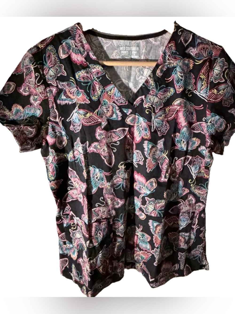 Med Couture Prints Pink Butterfly‎ V Neck 2 Pocket Scrub Top Medium Short Sleeve